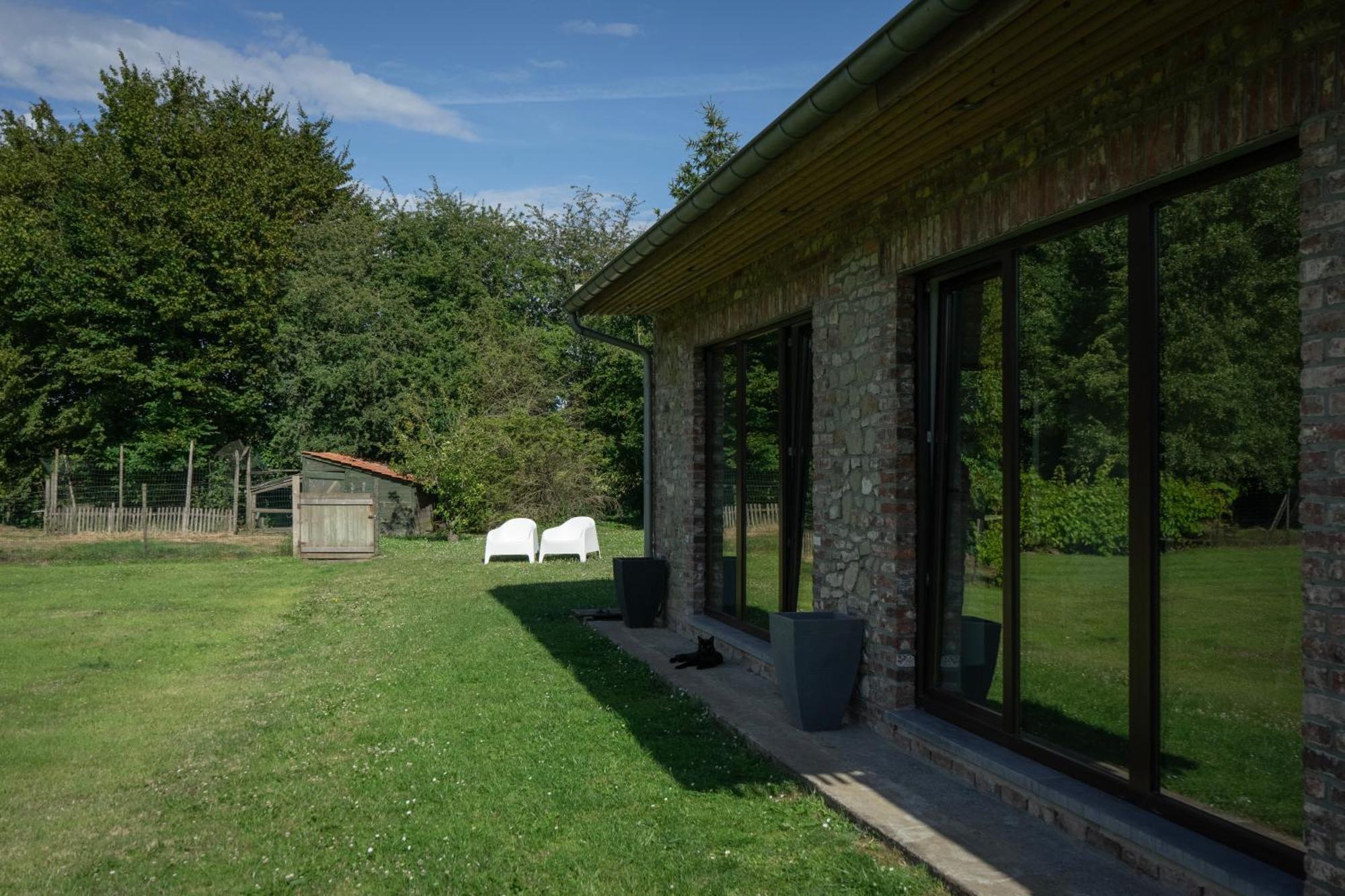 Au Petit Canteleu - Bed & Breakfast Beloeil Exterior foto